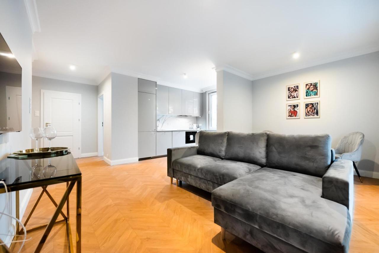 Stara Praga Superior Apartment วอร์ซอ ภายนอก รูปภาพ